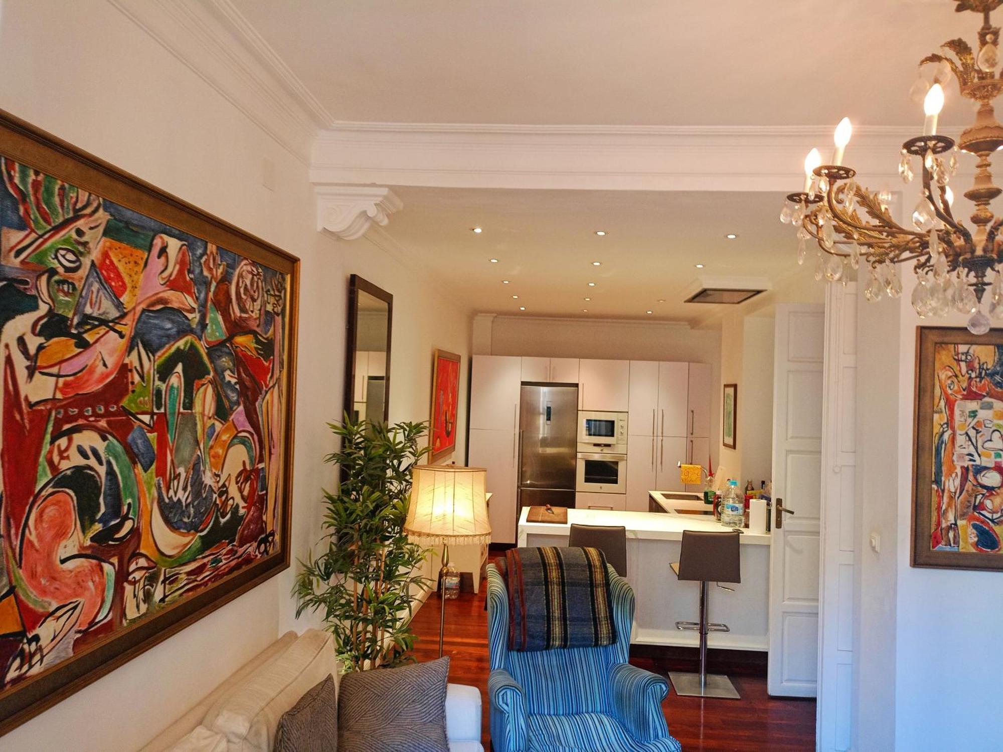 Small Stylish Room With Comfortable Queen-Size Bed In Very Large, Beautifully Decorated Shared Flat In The Historic Centre Of Málaga Exterior foto